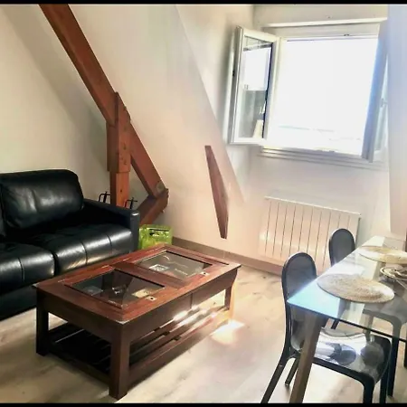Tres Bel Vues Apartment